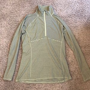Columbia OmniWick Pullover Size Large